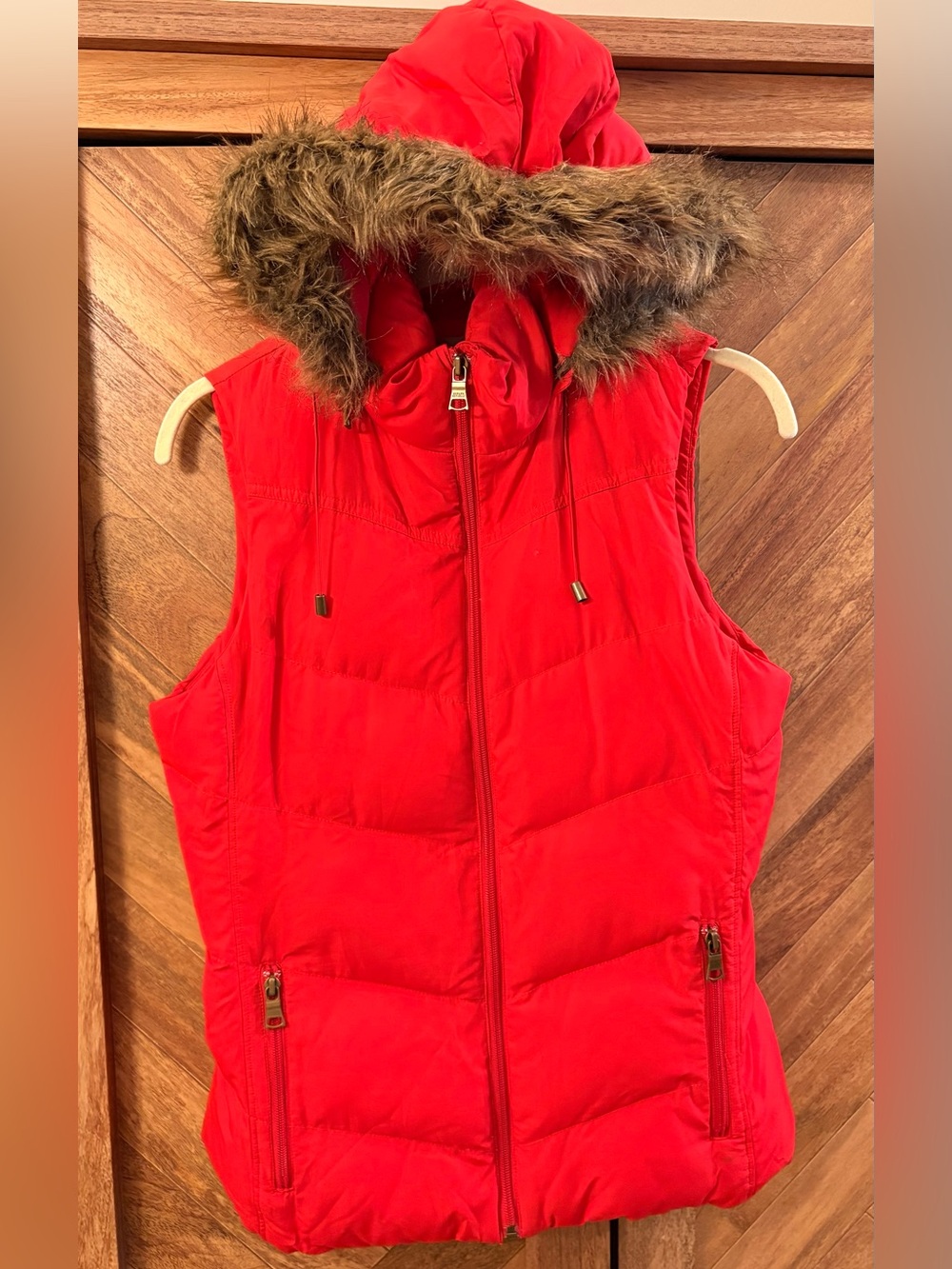 Banana Republic Red Quilted Puffer Vest & Removable Faux-Fur Hood